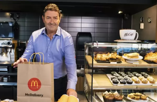 McDonald's demand a su ex CEO por tener relaciones sexuales con (ms) empleadas
