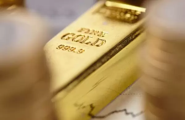 El oro registró su mayor caída en los últimos nueve años