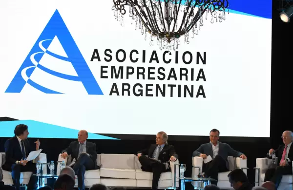 A través de un comunicado, AEA cuestiona la política económica del Gobierno