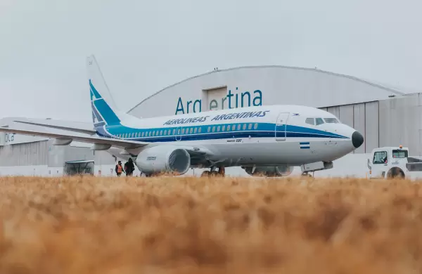 Los vuelos nacionales e internacionales volverían a partir del 1° de octubre en Argentina