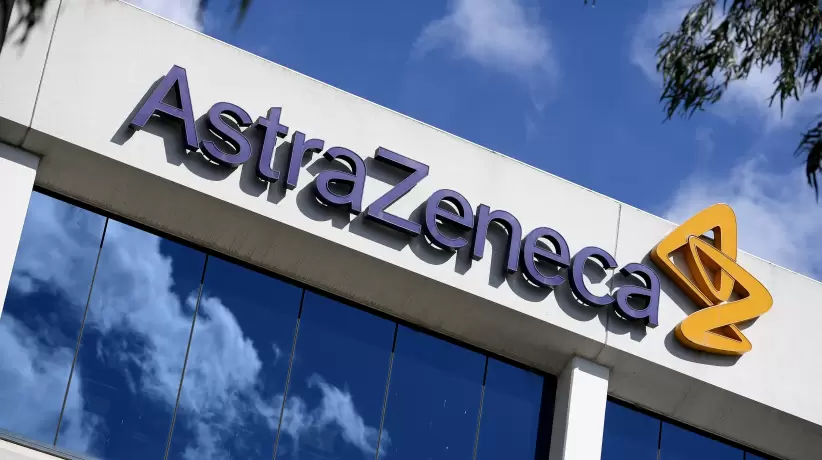 AstraZeneca confirmó la decisión de suspender los ensayos clínicos
