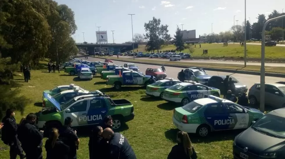 Protesta de Polica Bonaerense por salarios.