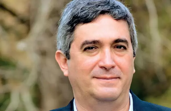 "Es necesario industrializar la producción agropecuaria primaria"