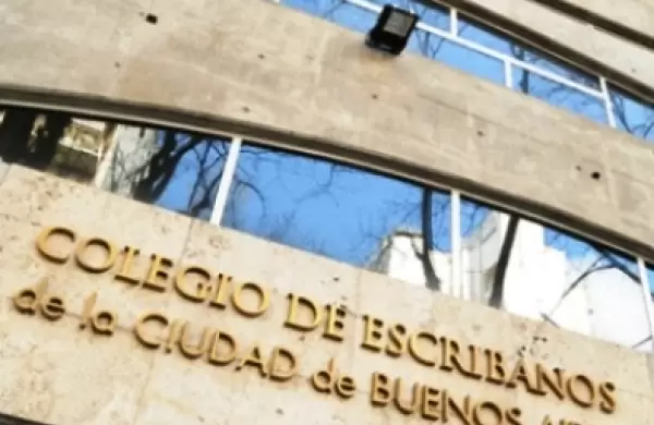 Escribanos: cerca en tiempos de aislamiento