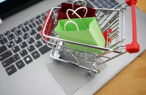 Veinte consejos para evitar las ciberestafas durante las compras de Navidad