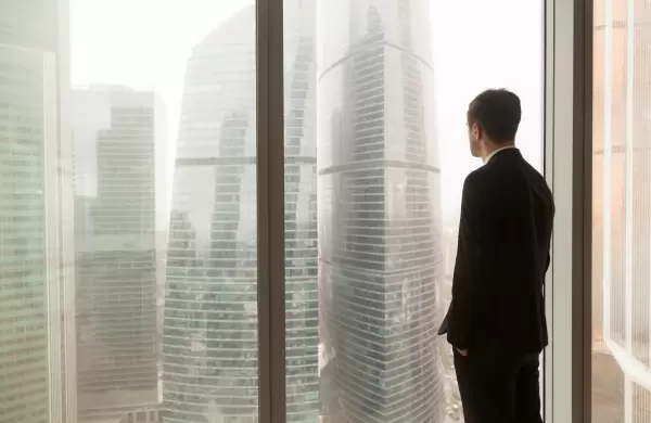 Más de la mitad de los argentinos extraña la interacción con sus compañeros de trabajo