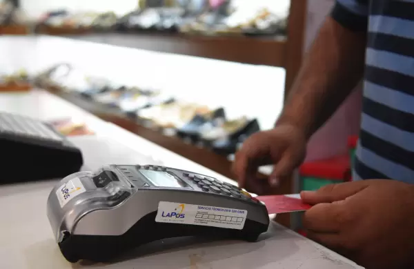 El uso de tarjetas de crédito creció 12% en el tercer trimestre