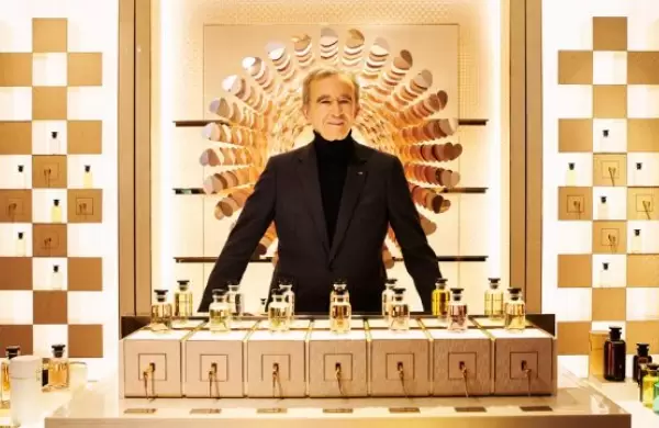Cómo el jefe de LVMH, Bernard Arnault, se hizo casi US$ 100.000 millones más rico durante el año pasado