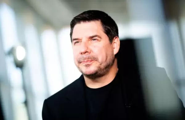 SoftBank saca del Directorio al encargado de lanzar su fondo regional en la Argentina