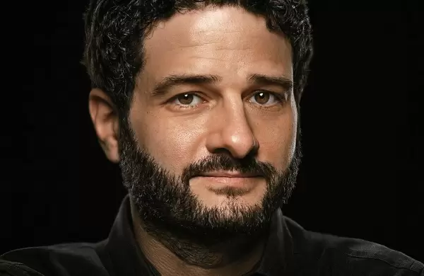 Cofundó Facebook, dejó todo y ahora maneja el unicornio del mercado laboral