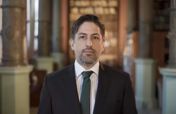 Reportaje a fondo con Trotta: el ministro va por un "regreso presencial masivo en marzo" pese a la presión sindical y el temor de los gobernadores