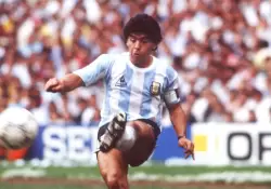 El eterno regreso de Maradona, entre el arte y el apoyo a la seleccin: "S qu l hubiera estado con Messi y Scaloni"