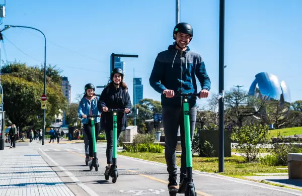 Del boom a un adis en silencio: empresa de monopatines elctricos vende sus unidades usadas por menos de $ 30.000