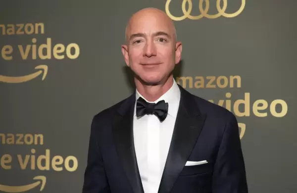 Los 5 hábitos matutinos de Jeff Bezos, Bill Gates y Cameron Díaz que pueden garantizar tu éxito
