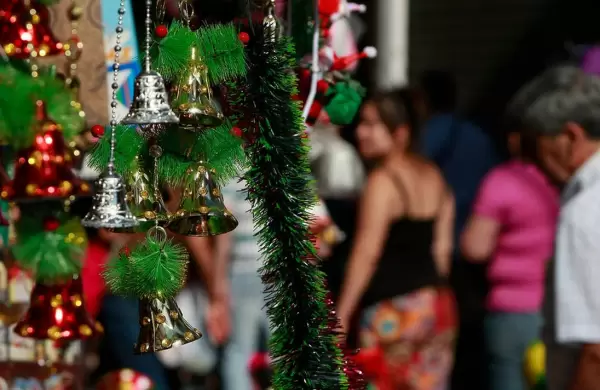 Entre la preocupación y la esperanza: el ánimo que predomina en CABA frente a las Fiestas con el nuevo gobierno