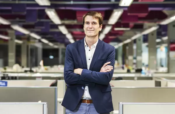 Rolando Castro, gerente general de Avon Cono Sur: "Creció la oferta de personas que buscan generar ingresos"