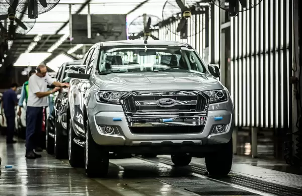 Ford cerrará sus fábricas en Brasil: abastecerá con vehículos importados de Argentina y Uruguay