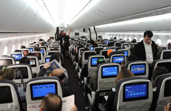 Aerolneas Argentinas deber pedir permiso para volar a EE.UU