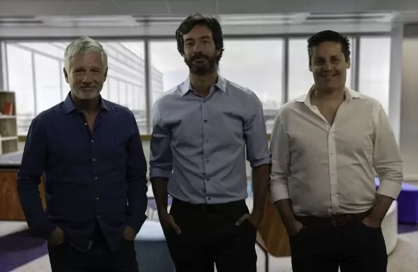 Estos emprendedores crearon una plataforma para poder trabajar desde hoteles y restaurantes