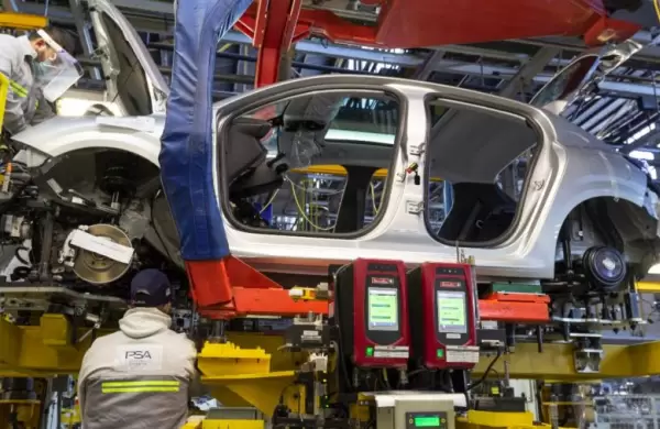 Industria automotriz: la producción de vehículos retrocedió en febrero