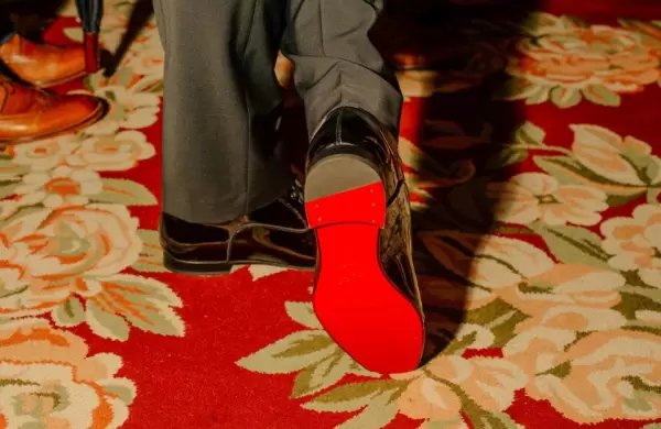 Los dueños de Fiat aumentan su participación en el mercado de lujo con Christian Louboutin