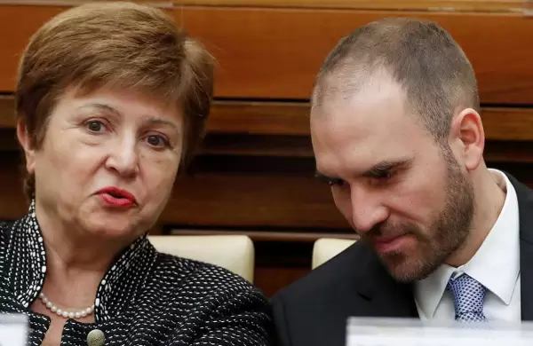Kristalina Georgieva está más complicada y dificultaría el acuerdo argentino con el FMI