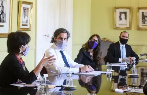 En el medio de la segunda ola, el Gobierno podría anunciar mejoras en los montos del Repro II