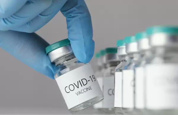 Sanofi ayudará en la fabricación de la vacuna de Moderna