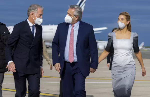 Alberto Fernndez cree que se est avanzando con el Club de Pars