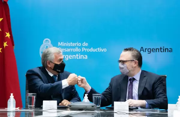 Jujuy cerr un acuerdo con China para fabricar bateras de litio