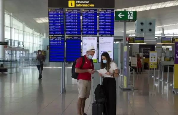 Extendieron el cierre de fronteras y la suspensin de vuelos