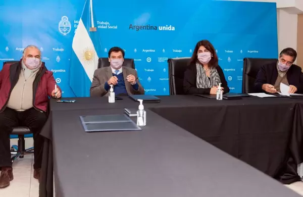 Los salarios estatales aumentarn un 35 por ciento, pero en cmo se pagar est la clave