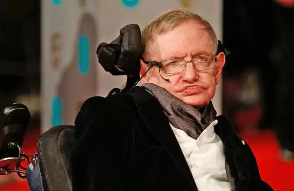 Salen a la luz archivos secretos de Stephen Hawking