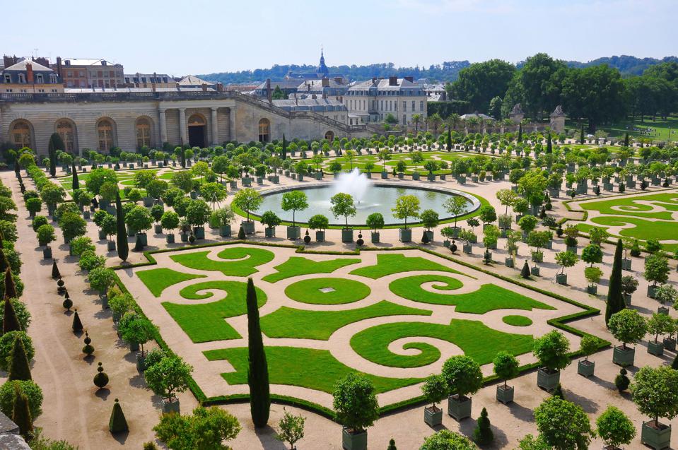 Dormir y disfrutar del Palacio de Versalles ya es posible - Forbes Argentina