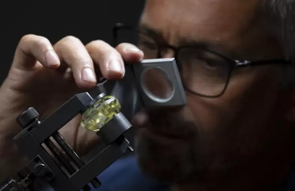 Subastan el diamante ms grande descubierto en Amrica del Norte