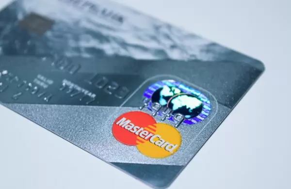 Cómo identificar las tarjetas ecológicas de Mastercard