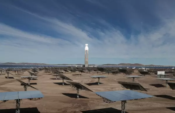 Cómo es la primera planta termosolar de Latinoamérica