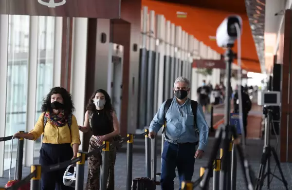 Qué puede pasarte si viajás al exterior y luego no cumplís la cuarentena