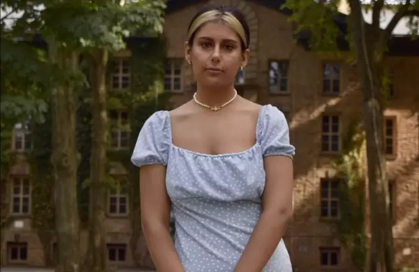 Una chica de 22 años revela las "Confesiones de Wall Street" .