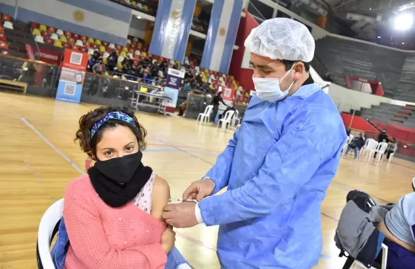 Revelan cules son los efectos adversos de las vacunas aplicadas en la Argentina