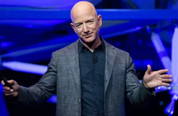 La promesa de US$ 200 millones de Jeff Bezos antes de volar al espacio