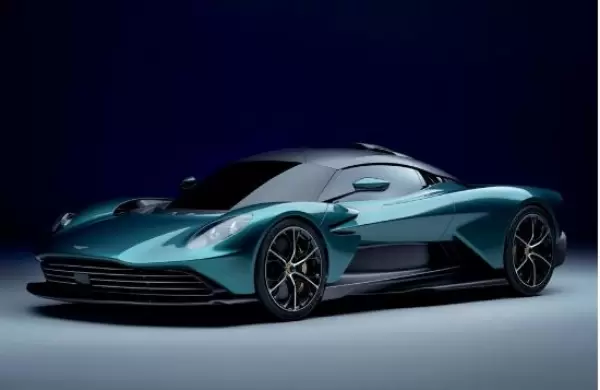 Forbes pone a prueba el Aston Martin Valhalla