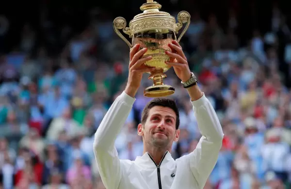 Los atletas que más dinero ganaron en 2021 ahora van por el Oro