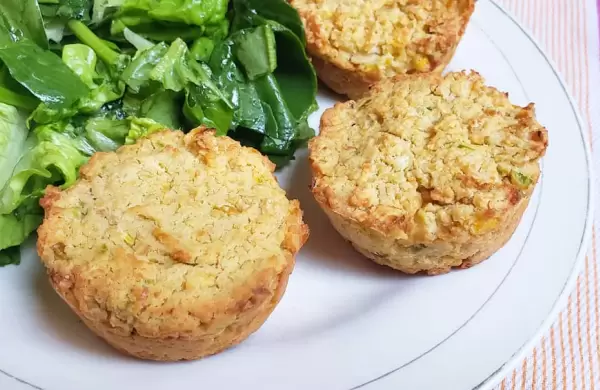 Pan con hummus de legumbres  y muffin vegano, el men que propone La Cmpora para el Estado