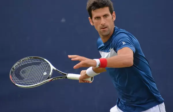 Cómo se pelean las marcas de lujo por los nueve millones de fans de Djokovic