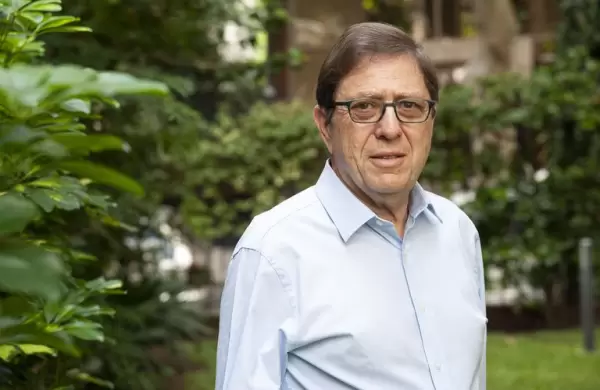 Economistas ponen nfasis en la crisis poltica que condiciona las decisiones econmicas