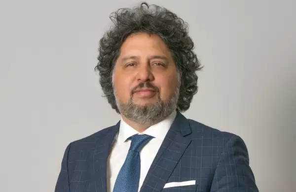 Es argentino, llev a sus empleados a vacunarse a Miami y ahora les subi el sueldo 100%: qu hace