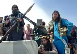 Los talibanes se apoderaron de Kabul y clamaron victoria desde el palacio de gobierno