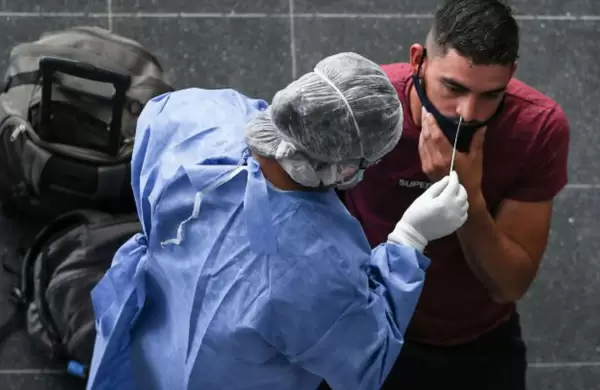 Se detectaron cinco casos de la variante Delta sin nexos con viajeros