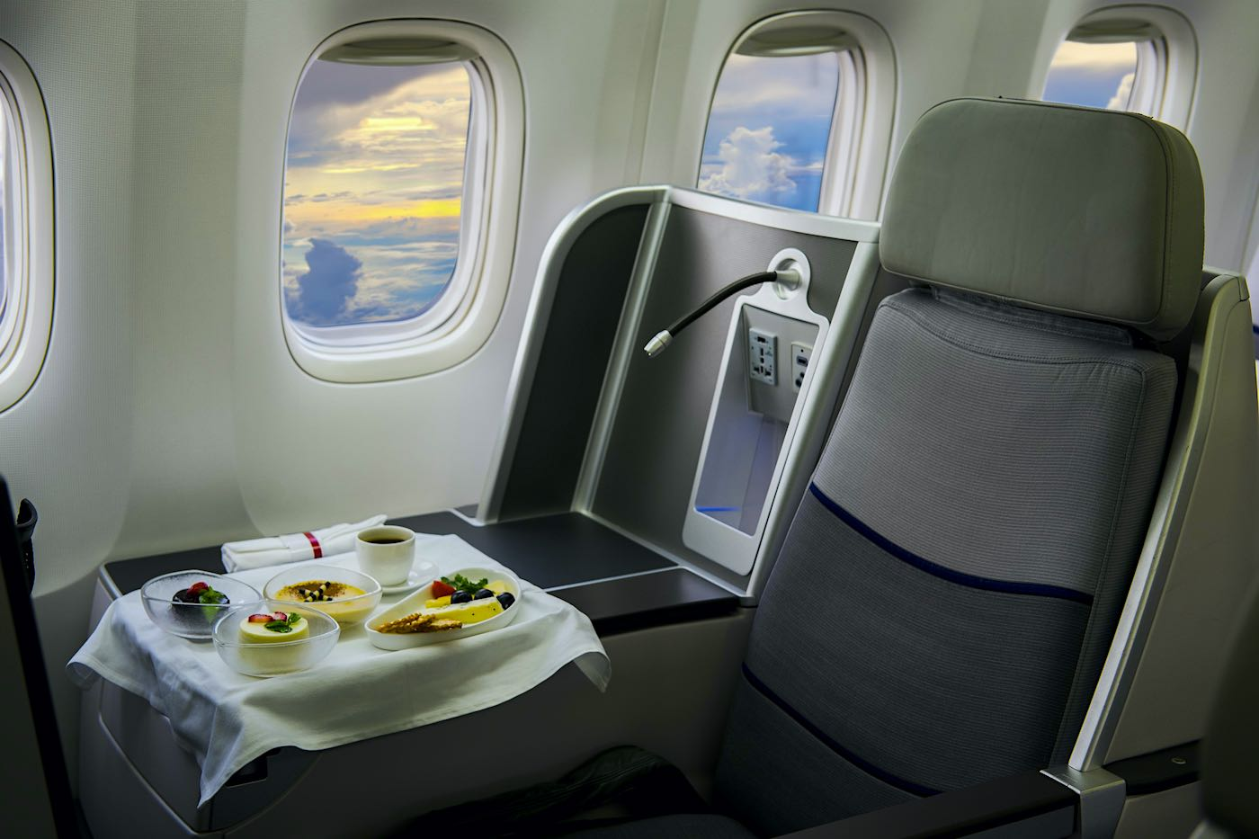 Así son los menús de primera de las aerolíneas - Forbes Argentina